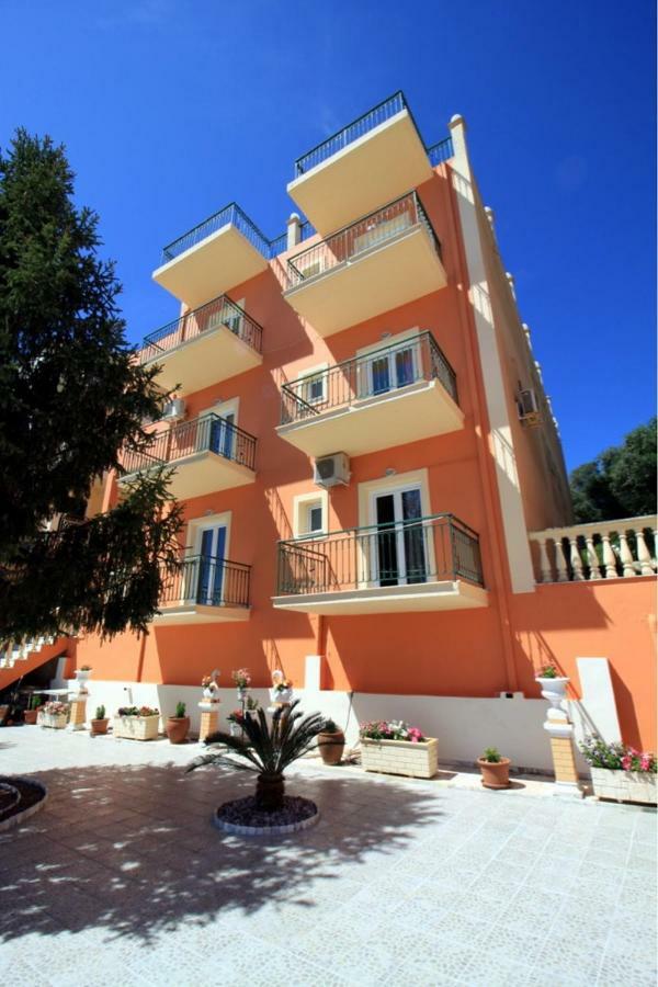 Corfu Sunflower Apartments Benitses  Exterior foto